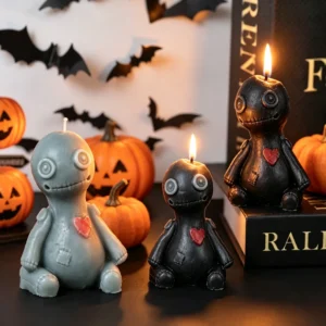Bougie parfumée d’Halloween en forme de poupée maudite et de fantôme effiloché
