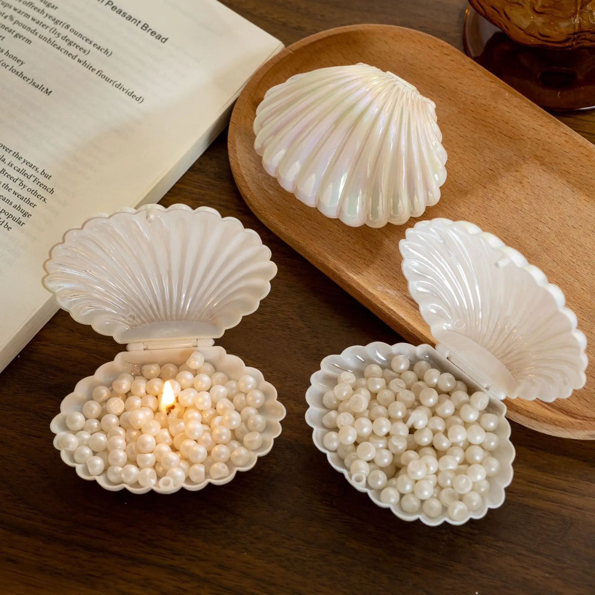Bougie parfumée coquillage et perle – Image 2