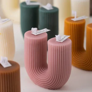 Bougie parfumée en cire de soja, forme U côtelée, décoration maison