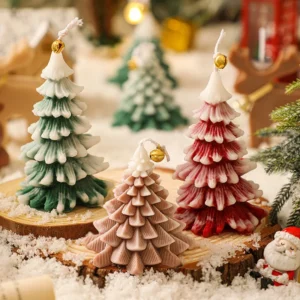 Bougie parfumée en forme de sapin de Noël