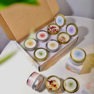 Bougie parfumée en cire de soja avec fleurs séchées