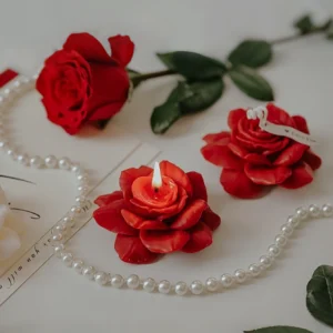 Bougie parfumée à la rose en forme de fleur