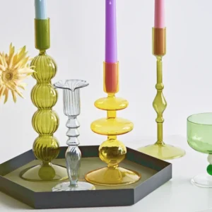 Bougeoirs décoratifs en verre coloré