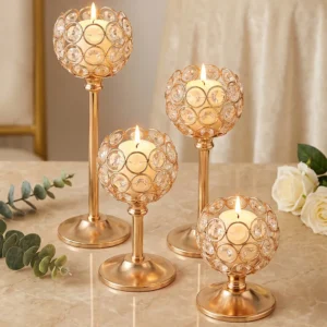 Ensemble de 3 chandeliers en cristal doré