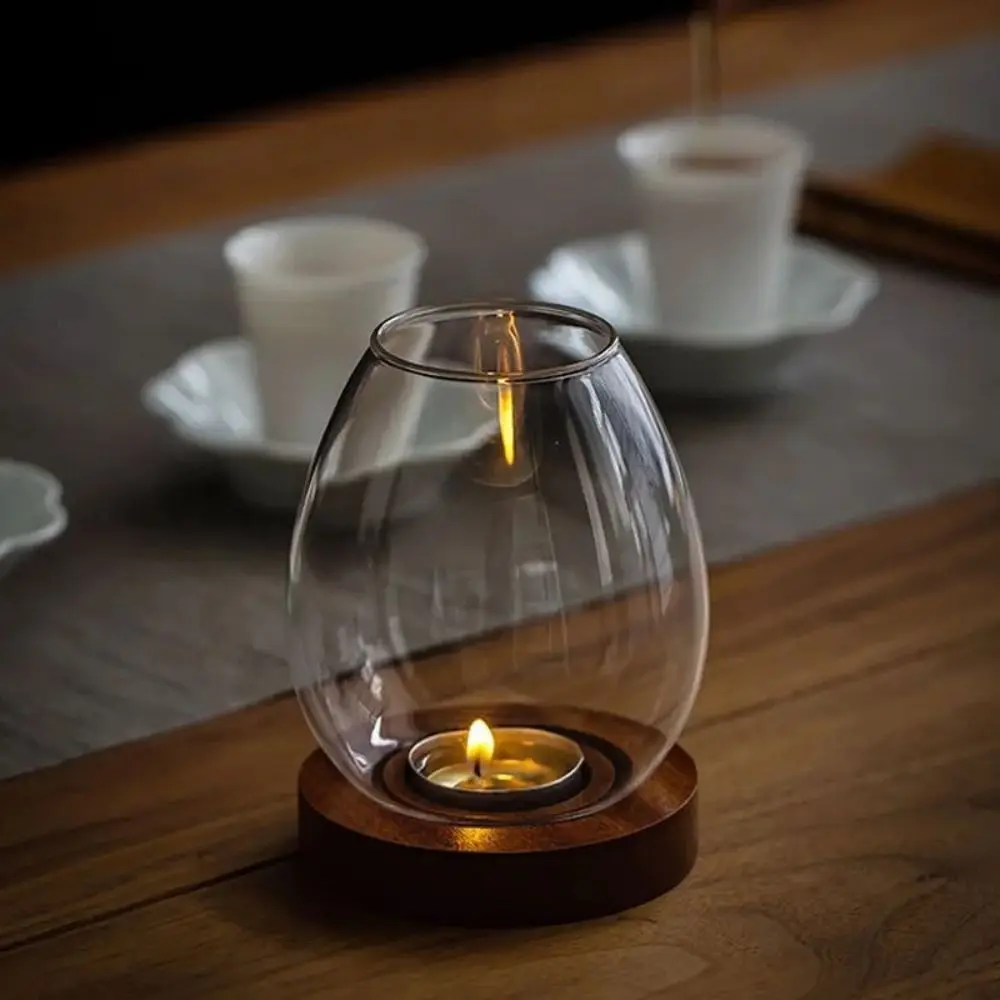 Bougeoirs ronds transparents avec base en bois